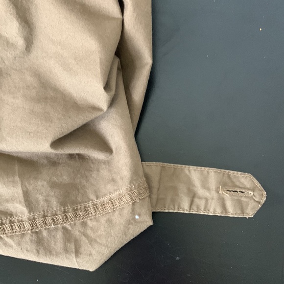 3/$15! Columbia Women’s Cargo Shorts Size 8 - Picture 9 of 9